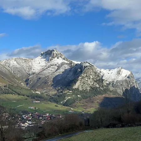 Casa La Alegria * Poo (Cabrales)